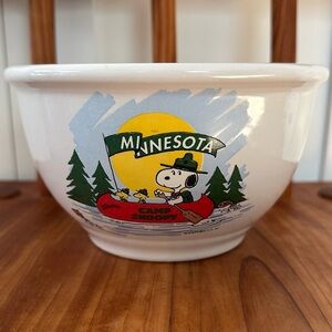 Vintage Knott's Camp Snoopy Minnesota Bowl Mall of America Peanuts